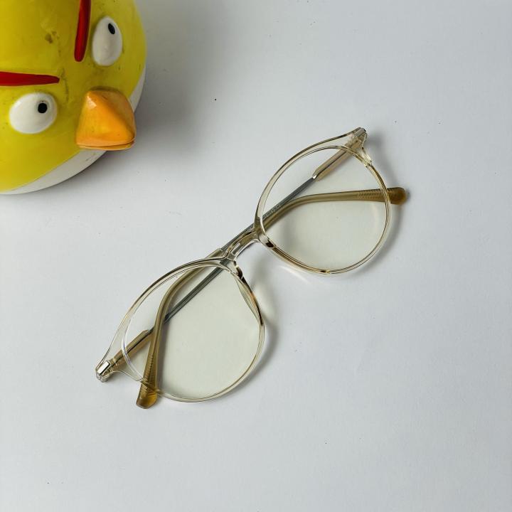 Round Specs